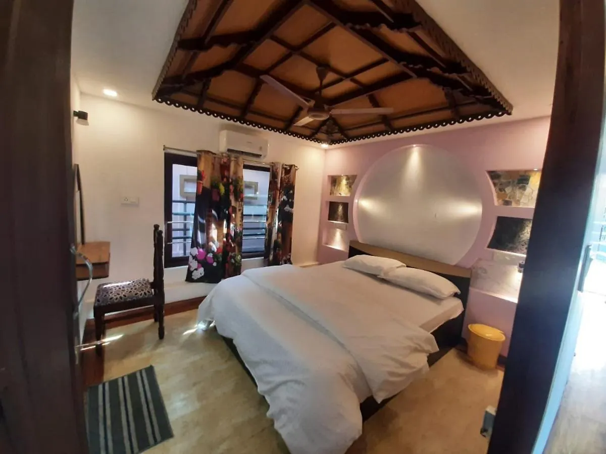 Botel Royal Houseboats Hotel Alappuzha